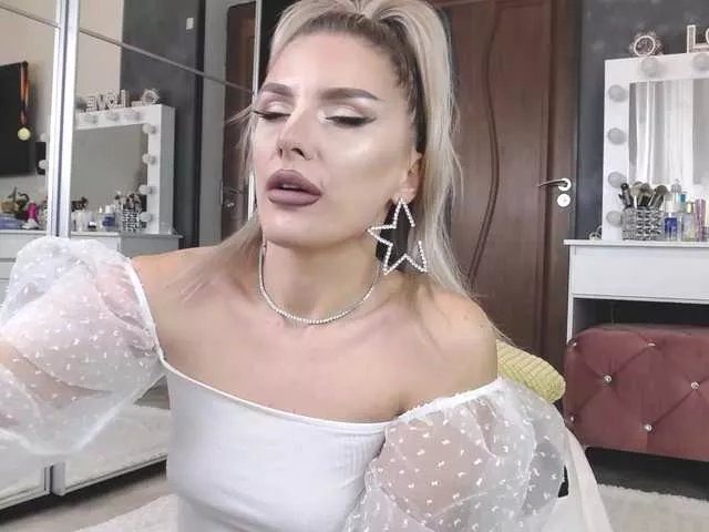 Offline Allesya23 on BongaCams