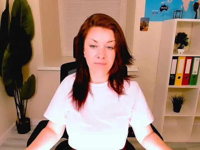 Offline AnaMills on BongaCams