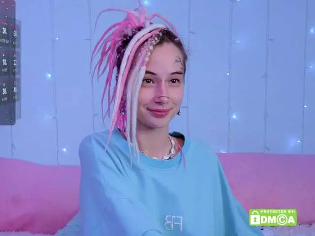 Offline Anuskatz on BongaCams