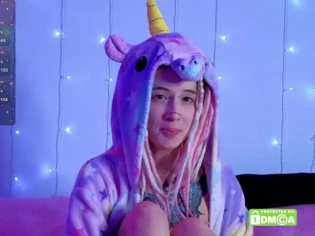 Offline Anuskatz on BongaCams