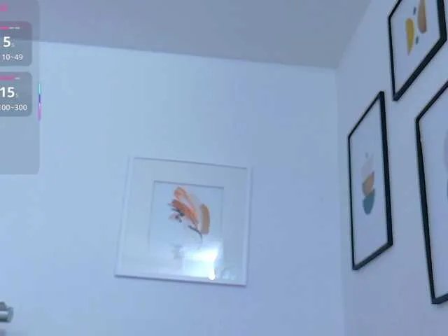 Freechat cutepetitee on BongaCams