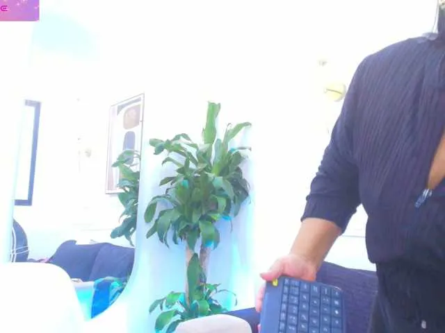 Offline Daisy-Price on BongaCams