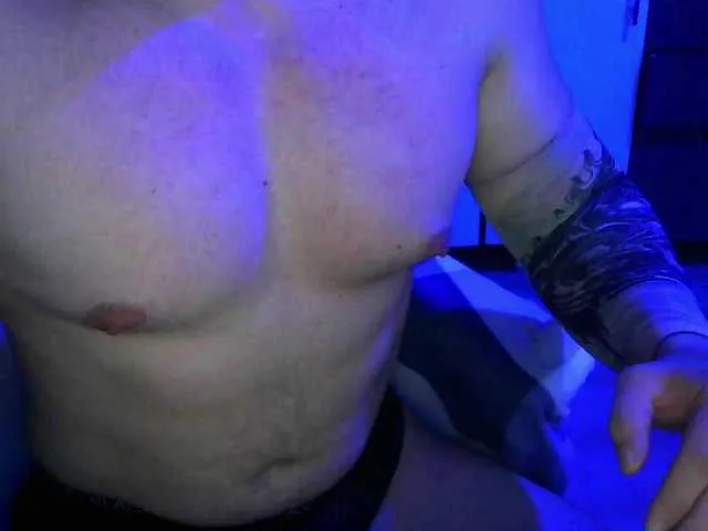 Offline DELUXE-LOVERS on BongaCams