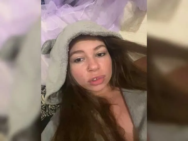 Offline ELIZABETH-PLANET on BongaCams