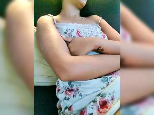 Freechat Georgina-Cross on BongaCams