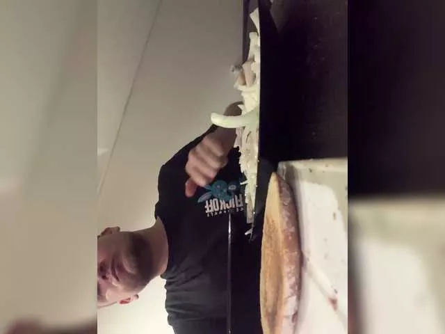 Offline HoneyKJ on BongaCams