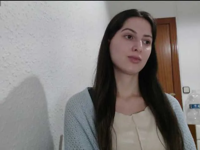 Offline Hot-lina on BongaCams