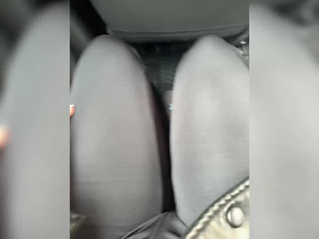 Offline Janchi- on BongaCams