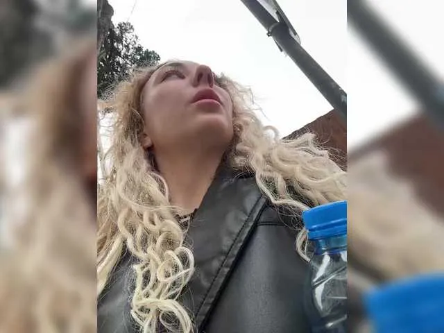 Offline Janchi- on BongaCams