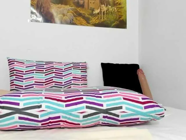 Offline KaritooKiss on BongaCams