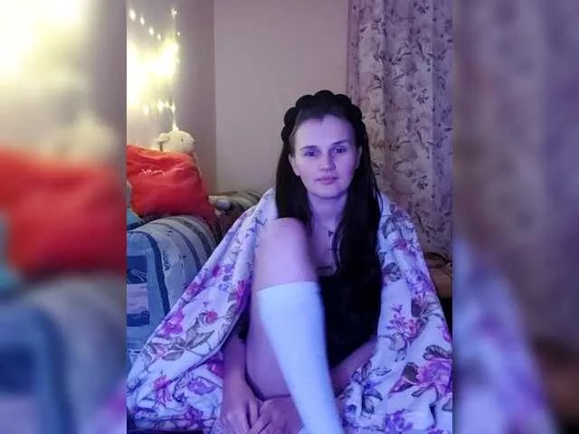 LisaLovHoney —     ))   , .  ))!