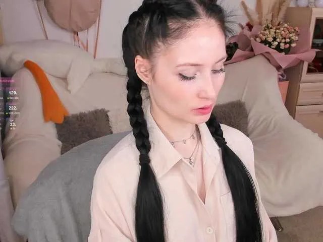 Offline LisaMooore on BongaCams