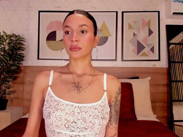 Freechat LunaRuso on BongaCams