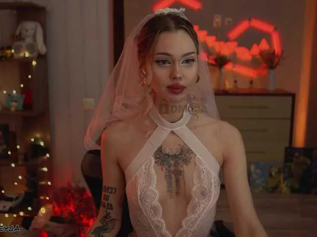 Offline ManiFreyja on BongaCams