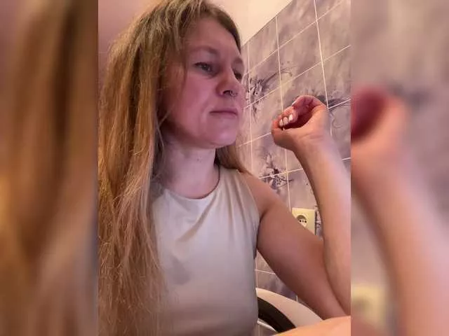 Offline MarinaFit on BongaCams