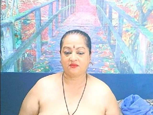 Offline matureindian on BongaCams