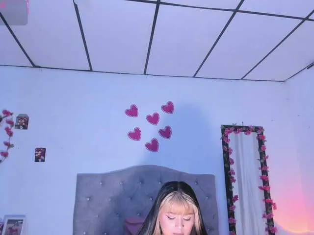 Offline Mila-Wood on BongaCams