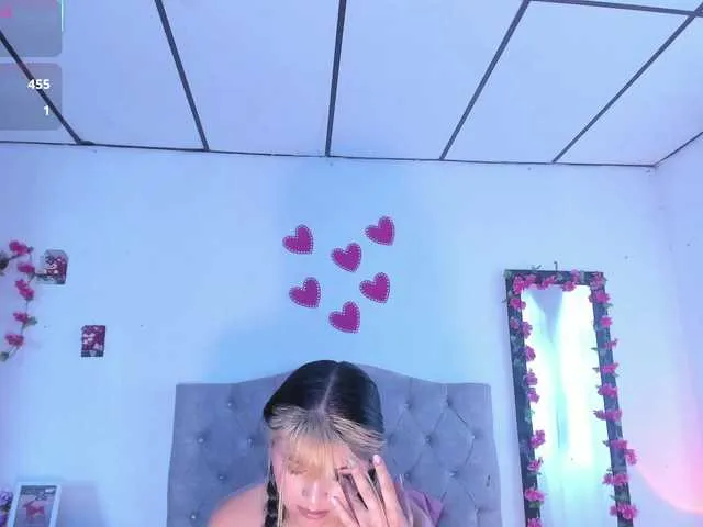 Offline Mila-Wood on BongaCams