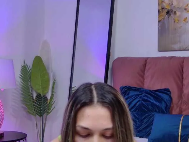 Offline NicoleLegh on BongaCams