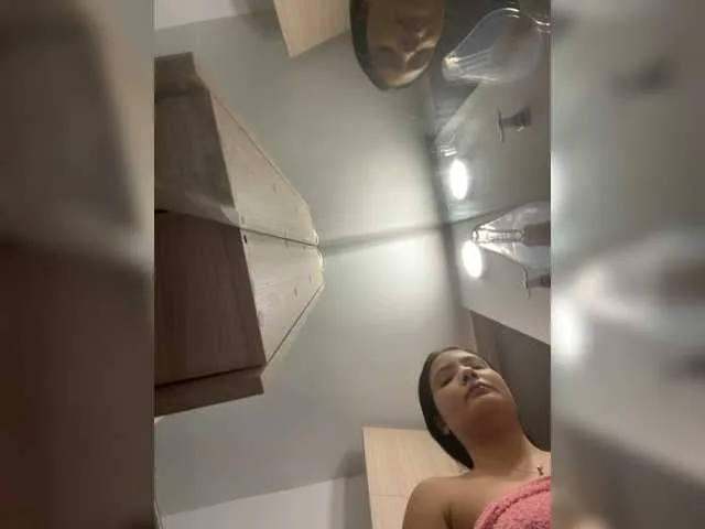 Offline PaulinRoss on BongaCams