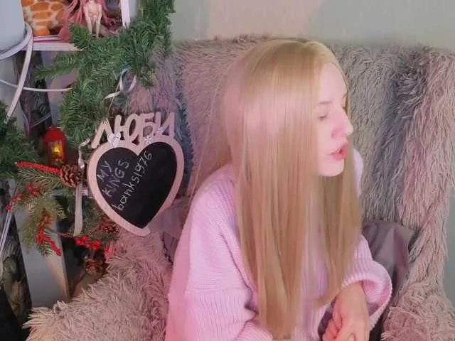 Freechat plushsara on BongaCams