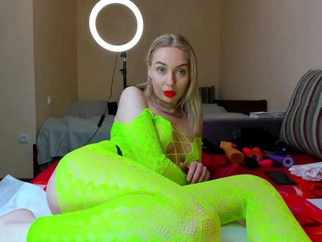 Freechat sexykika555 on BongaCams