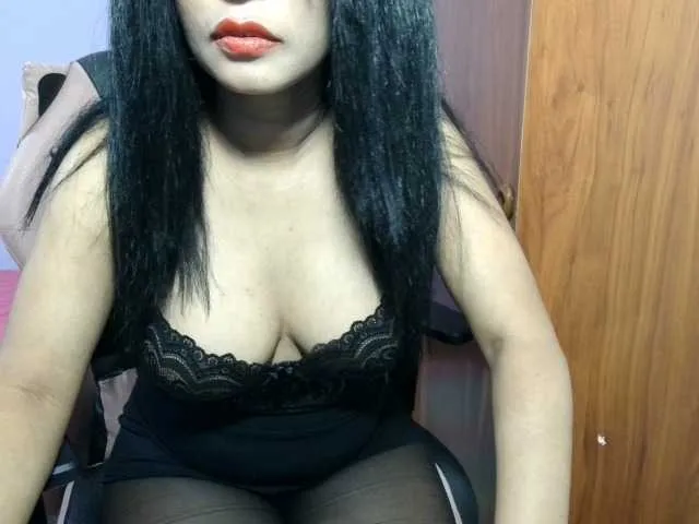 Offline Sofipantyhot on BongaCams