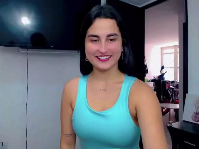 Offline Sunshine-uwu22 on BongaCams