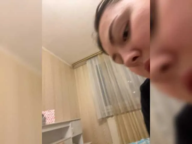 Offline SunshineEmma on BongaCams