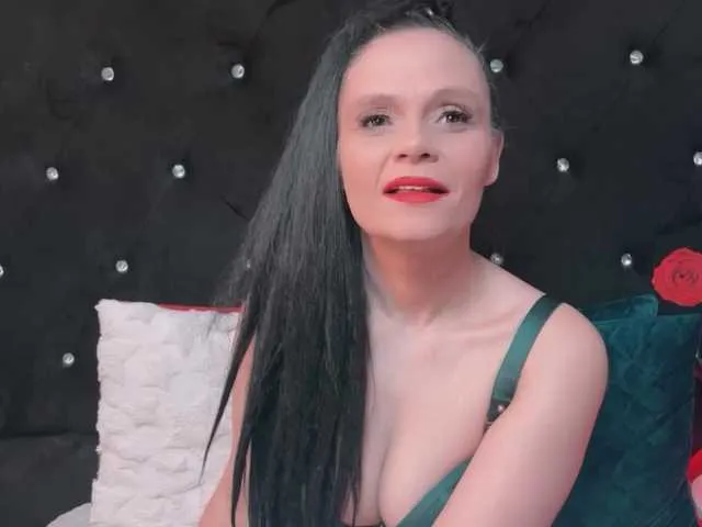 Offline Sweeteest-Julie on BongaCams