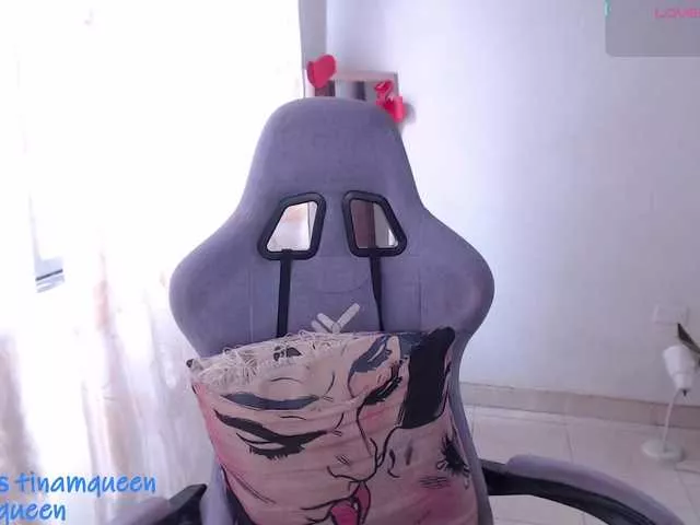 Offline Tinamqueen on BongaCams