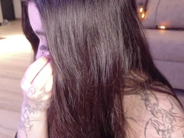 Offline Yuriko-May on BongaCams