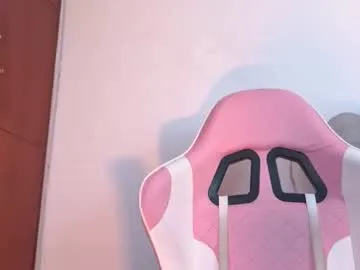 ariadnaz on Chaturbate