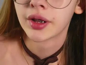 Freechat blissence on Chaturbate