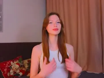 Freechat cherrymira on Chaturbate