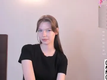 Freechat cherrymira on Chaturbate