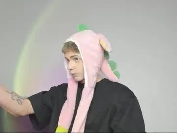 Freechat colestorm_ on Chaturbate