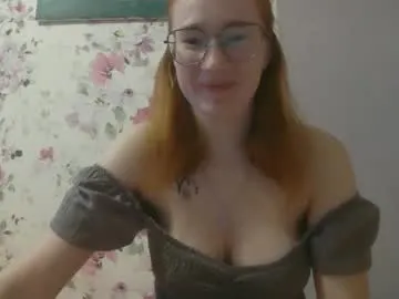 eveliina_shy on Chaturbate