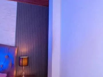 Freechat hairyybunny1811 on Chaturbate