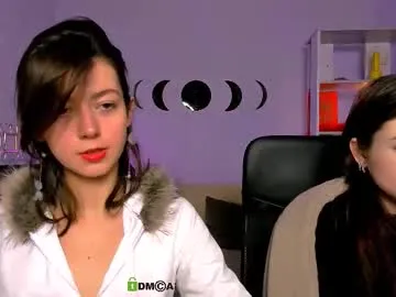 Freechat kitniss_dreamy on Chaturbate