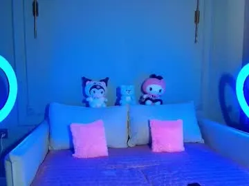 Freechat lihnpham on Chaturbate