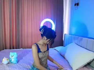 Freechat lihnpham on Chaturbate