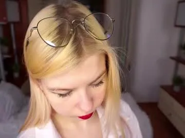 Freechat quennabrucker on Chaturbate