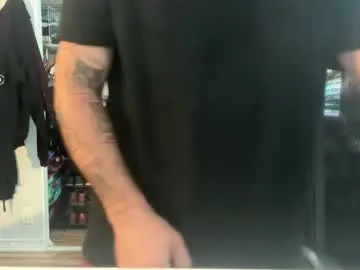 uncutbeard129840 on Chaturbate