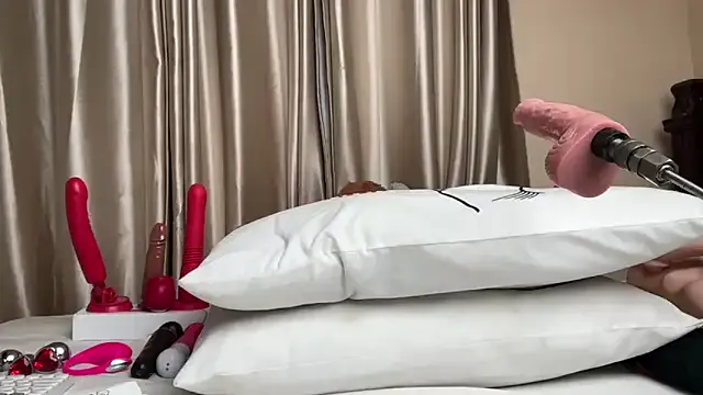 Freechat AudreySpanksFuck- on StripChat