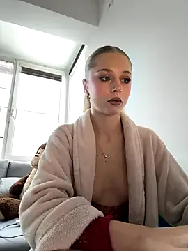 BabyAnais on StripChat