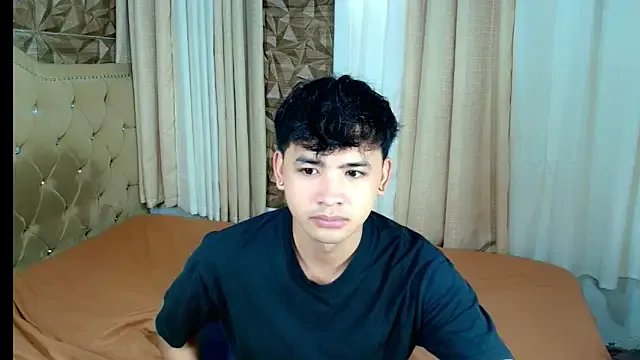 babygurlsweetcock model from sc