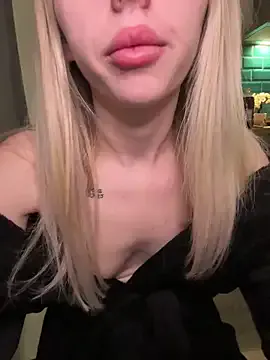 Freechat Blonde_CassieXX on StripChat