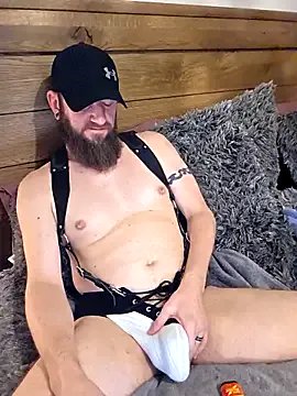 Icebearsticlese model from sc