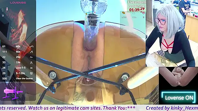 kinky_Hexme on StripChat